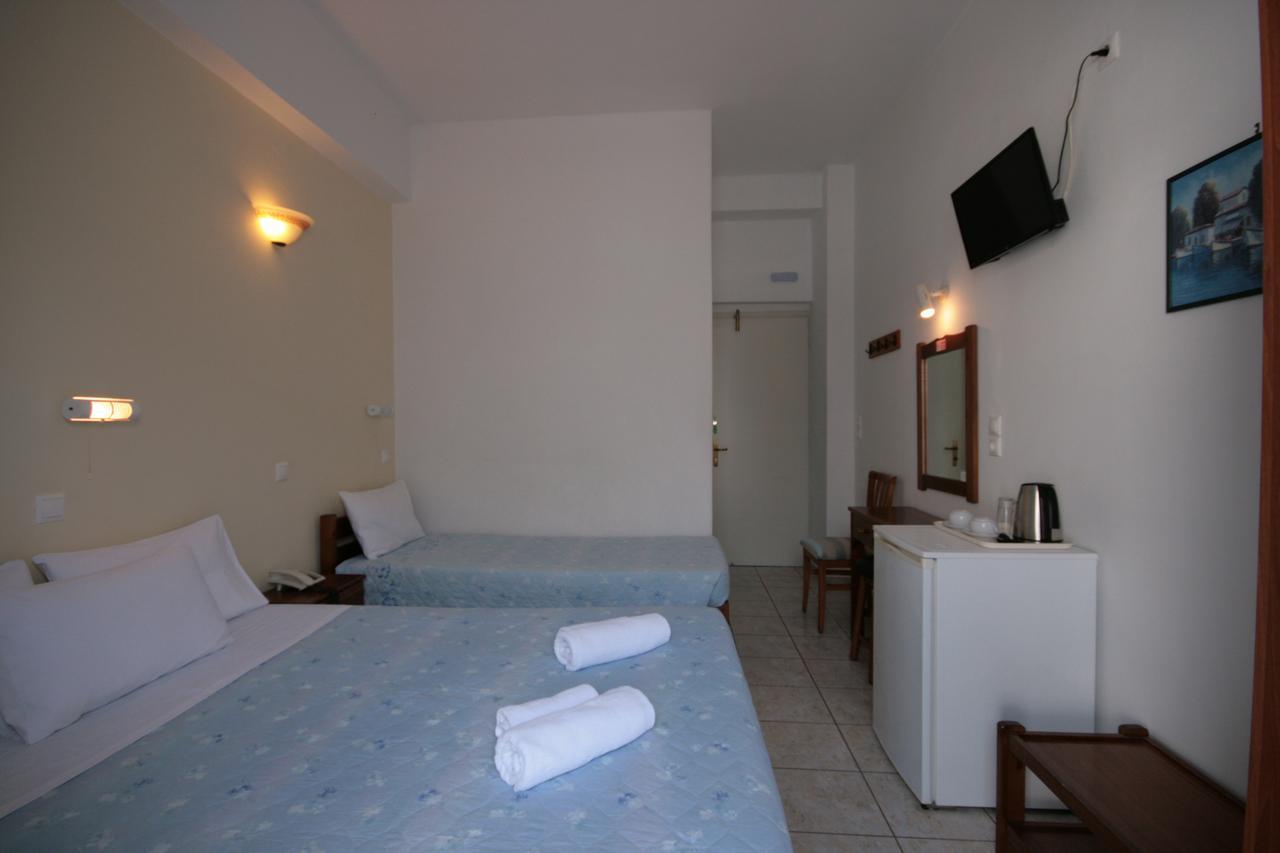 Zeus Hotel 2*